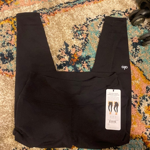 New with tags! ALO airbrush leggings - Picture 1 of 3